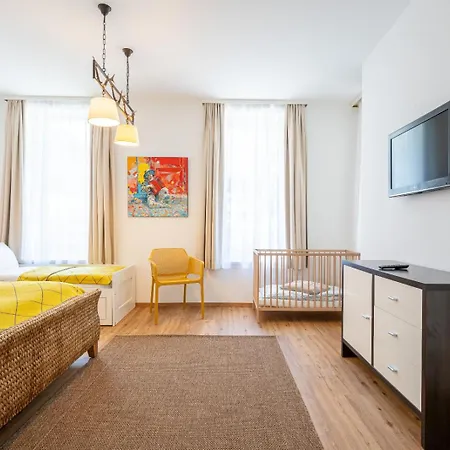 Art Apartment Mutters - Innsbruck Buitenkant foto